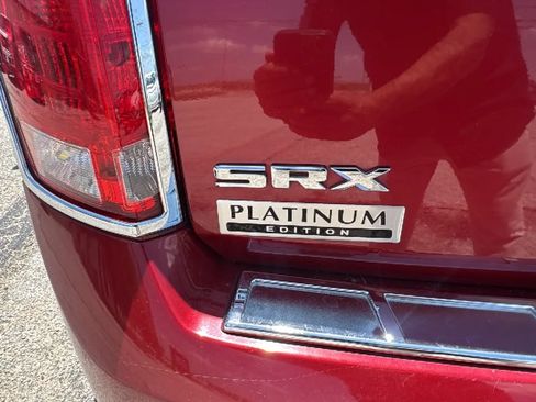 Used 2011 Cadillac SRX Luxury FWD image 26