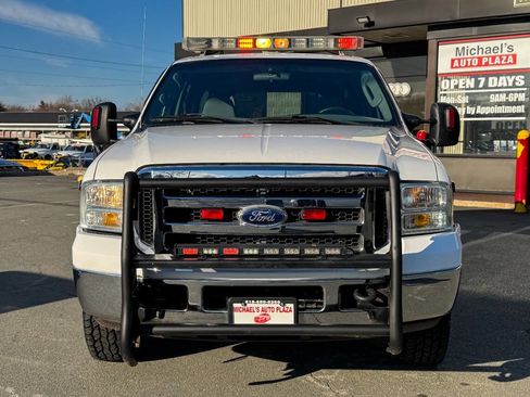 Used 2005 Ford Excursion XLT image 33