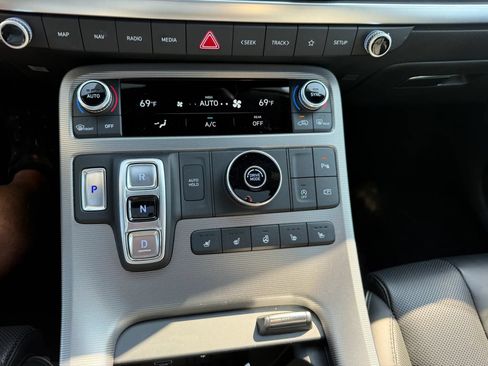 Used 2025 Hyundai Palisade Calligraphy FWD image 26
