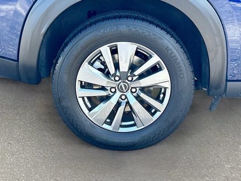 Certified 2025 Nissan Pathfinder SV AWD/4WD image 31