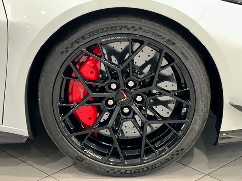 New 2026 Chevrolet Corvette ZR1 w/ ZR1 Carbon Fiber Aero Package image 23