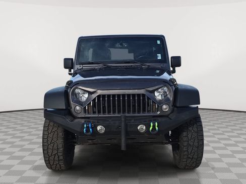 Used 2018 Jeep Wrangler Unlimited Sport S AWD/4WD image 2