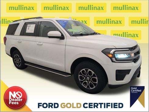 Certified 2023 Ford Expedition XLT image 1