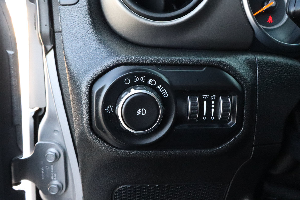 Used 2019 Jeep Wrangler Unlimited Sport S AWD/4WD image 19
