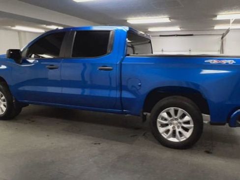 Certified 2022 Chevrolet Silverado 1500 Custom AWD/4WD image 6