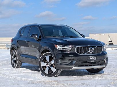 Used 2020 Volvo XC40 T4 Momentum