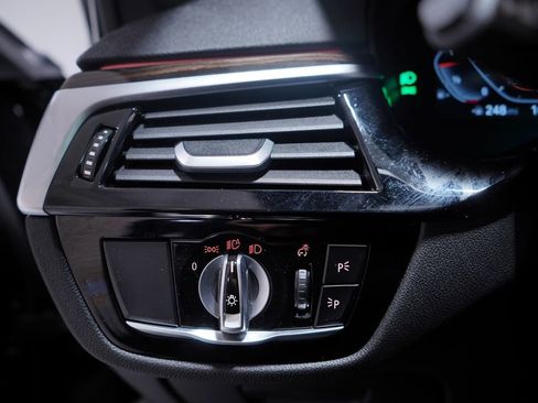 Used 2023 BMW 540i w/ M Sport Package image 19