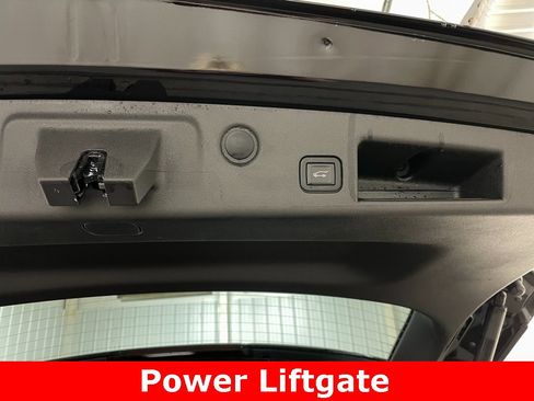 Used 2022 Chevrolet Equinox LT image 44