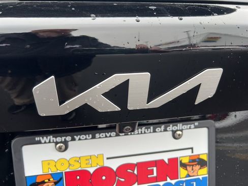 Certified 2024 Kia Sorento SX image 35