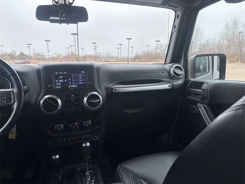 Used 2018 Jeep Wrangler Unlimited Sahara w/ Trailer Tow Group image 25