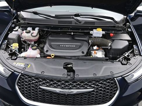 Used 2022 Chrysler Pacifica Pinnacle FWD image 22