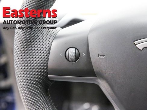 Used 2023 Tesla Model 3 Standard Range image 15