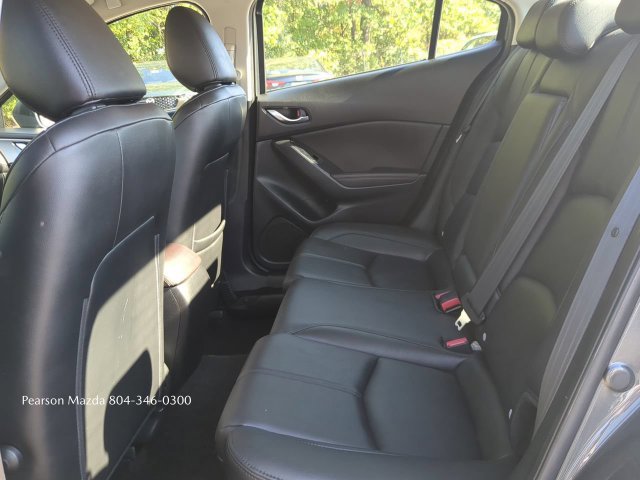 Used 2018 MAZDA MAZDA3 Touring FWD image 13