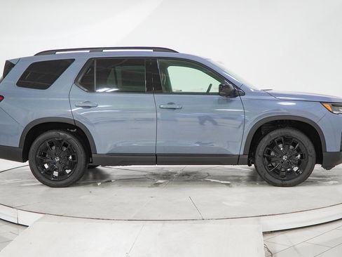 New 2026 Honda Pilot Black Edition image 9