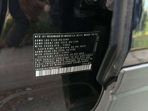 Used 2024 Volkswagen Tiguan SE FWD image 37