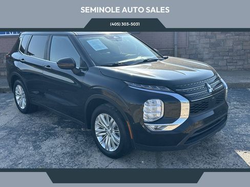 Used 2022 Mitsubishi Outlander ES FWD image 1