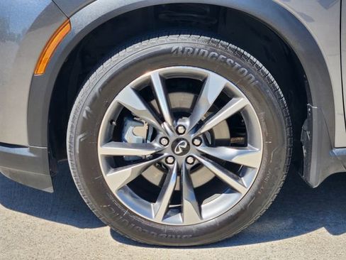 Used 2023 INFINITI QX60 Luxe w/ Vision Package FWD image 8
