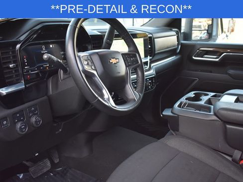 Certified 2025 Chevrolet Silverado 2500 LT w/ Convenience Package image 14