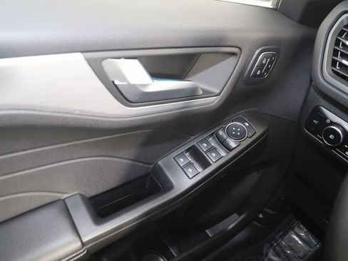 Used 2023 Ford Escape Platinum image 28