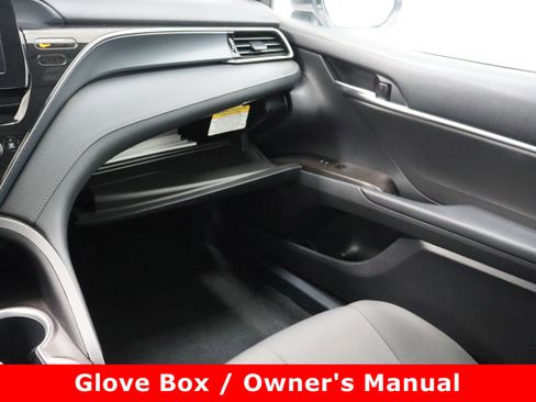 Used 2024 Toyota Camry LE image 21