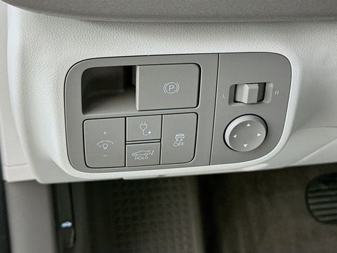 Used 2024 Hyundai Ioniq 6 SEL RWD image 17