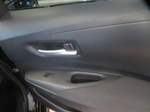 Used 2021 Toyota Corolla LE FWD image 21