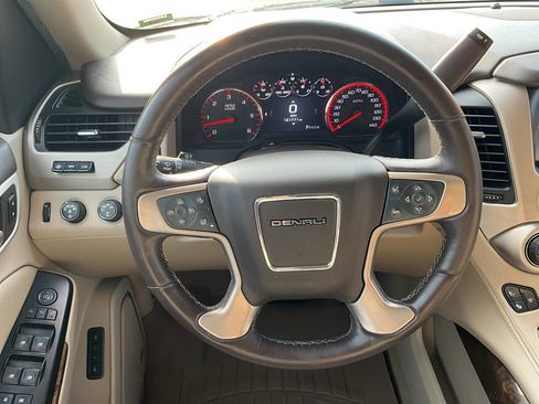 Used 2016 GMC Yukon XL Denali w/ Open Road Package image 28