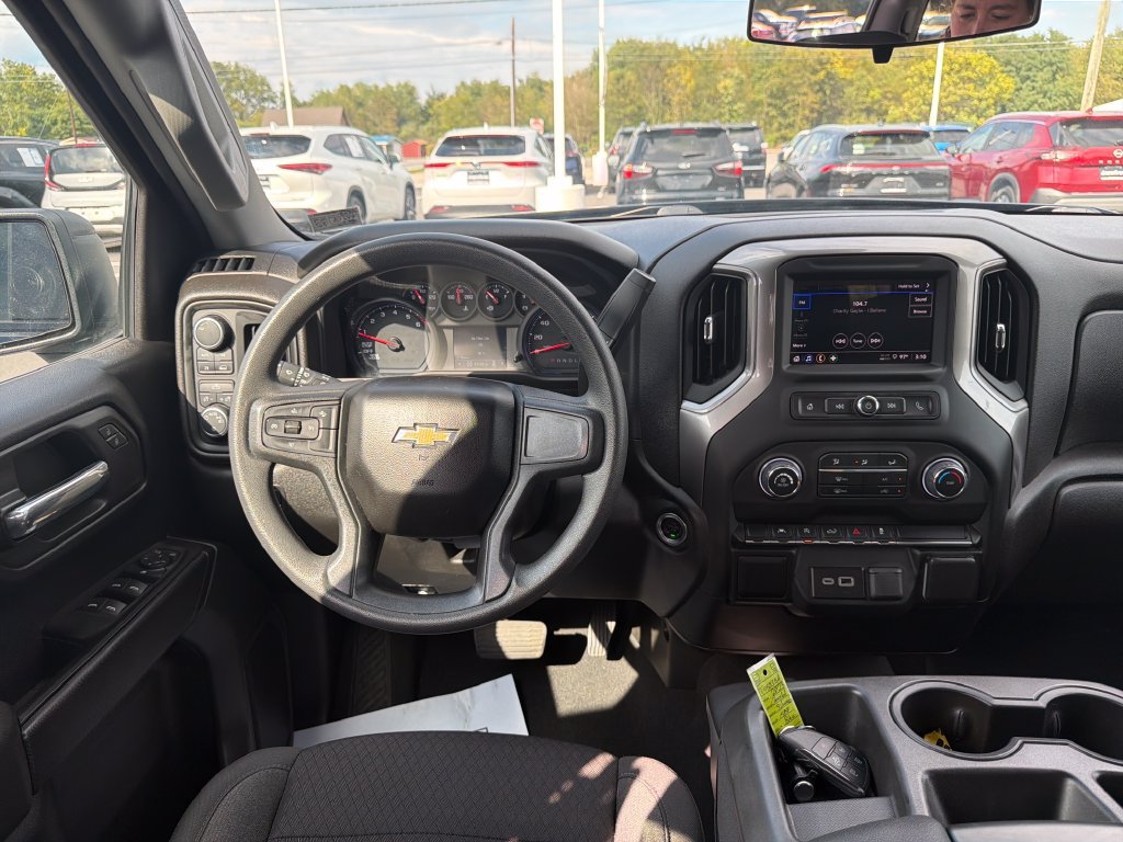 Used 2023 Chevrolet Silverado 1500 Custom AWD/4WD image 18