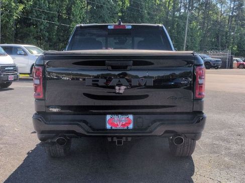 New 2026 RAM 1500 Express AWD/4WD image 4