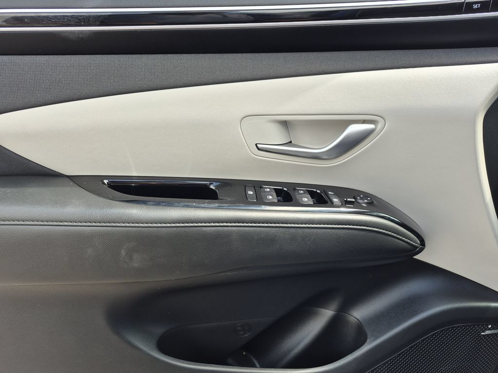 Used 2023 Hyundai Tucson Limited FWD image 7