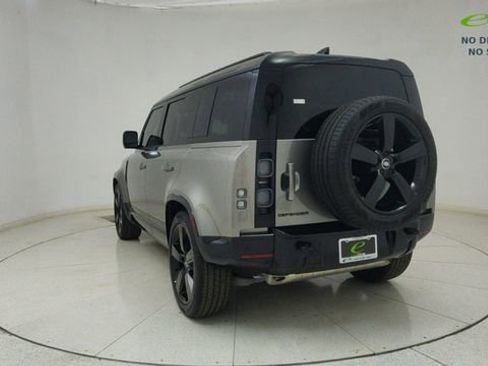 Used 2025 Land Rover Defender 110 X image 73