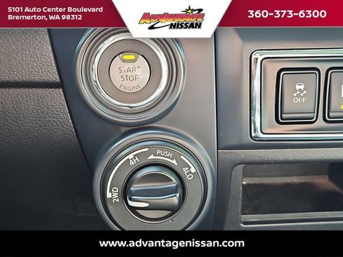 Used 2022 Nissan Titan SV w/ Accessory Utility Package image 18