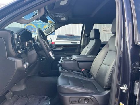 Used 2024 GMC Sierra 1500 SLT AWD/4WD image 7