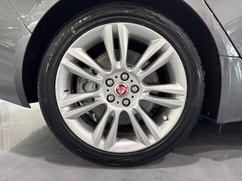 Used 2019 Jaguar XE Prestige AWD/4WD image 8