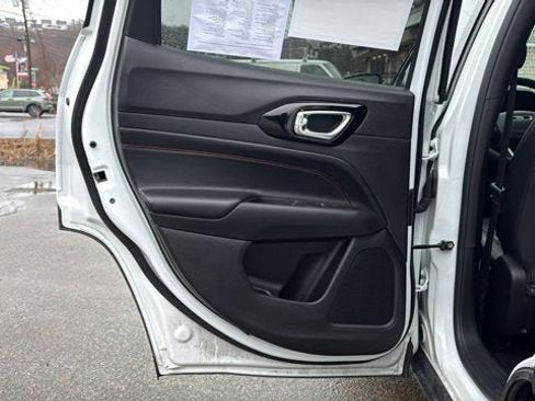 Certified 2025 Jeep Compass Trailhawk w/ Trailhawk Elite Group image 26