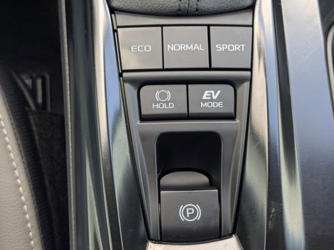 Used 2026 Toyota Camry SE w/ Convenience Package image 23