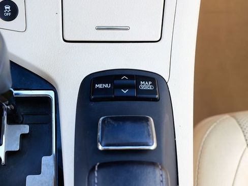 Used 2013 Lexus ES 350 image 40