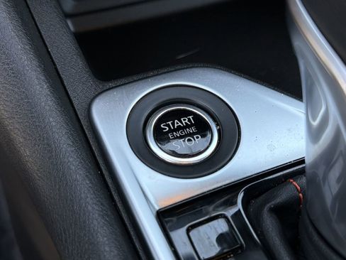 Used 2025 Nissan Sentra SR image 10