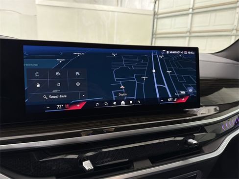 Used 2024 BMW X5 xDrive50e image 29