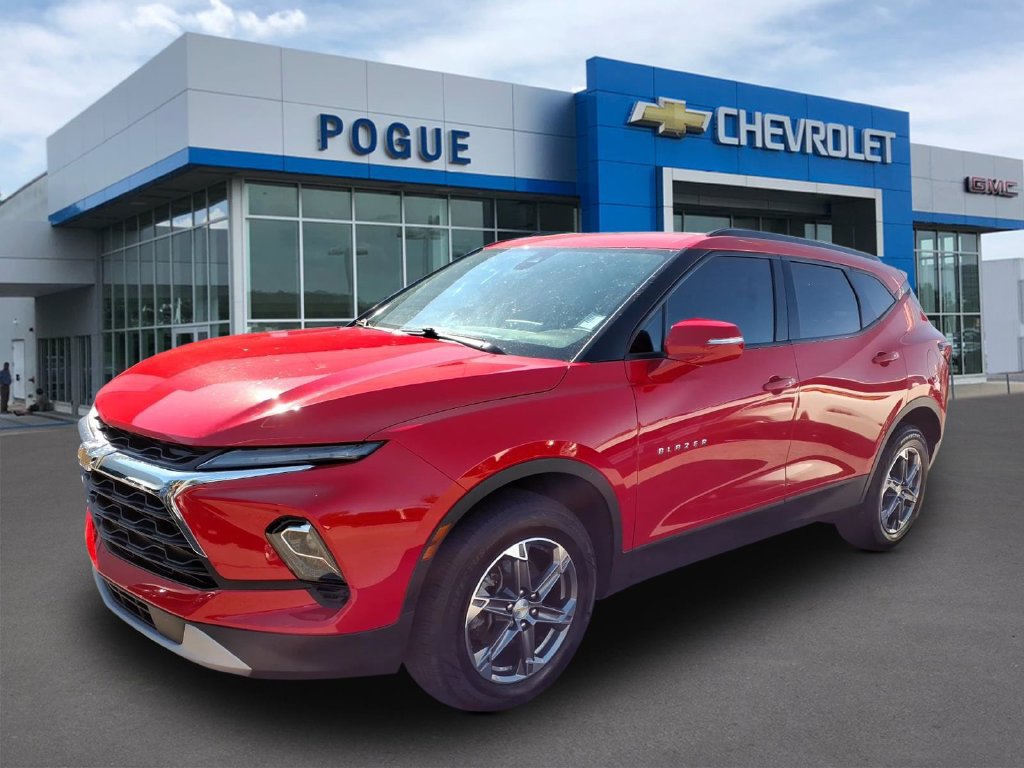 Used 2023 Chevrolet Blazer LT FWD image 4