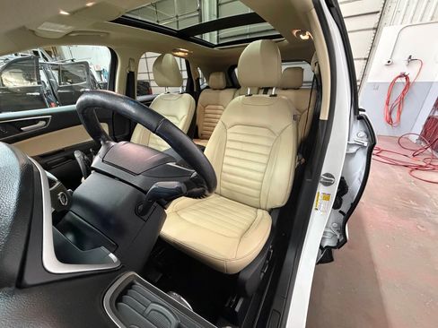 Used 2017 Ford Edge SEL w/ Equipment Group 201A AWD/4WD image 10