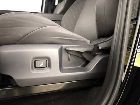 Certified 2025 Toyota Tacoma SR5 image 11