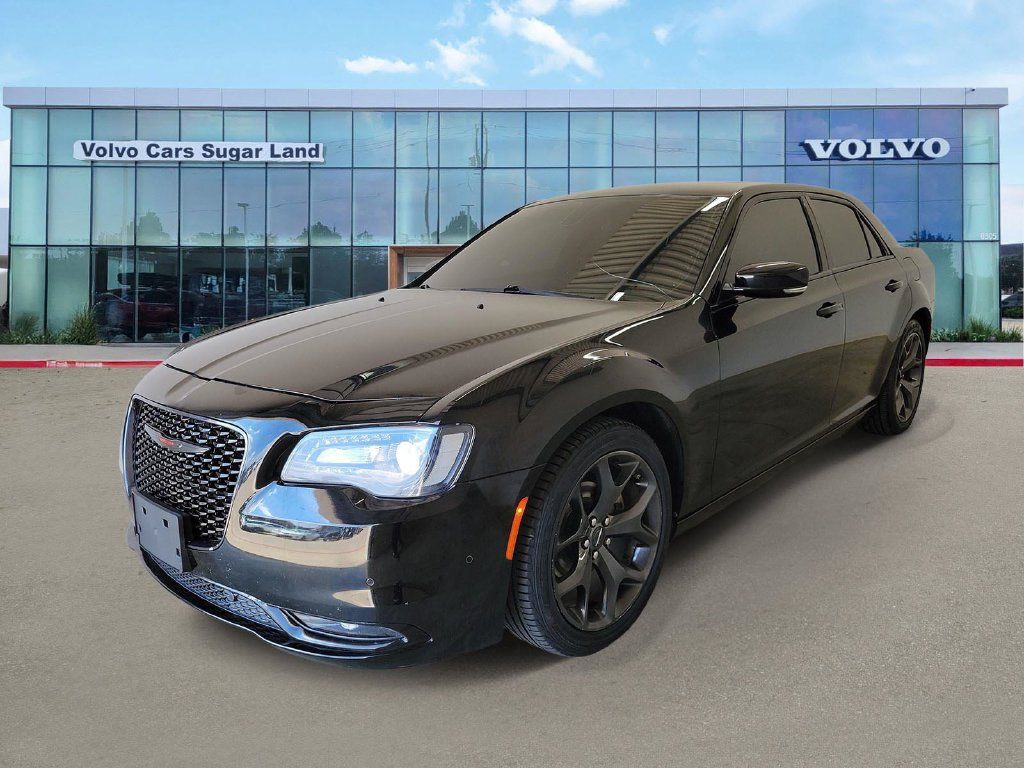 Used 2022 Chrysler 300 S RWD image 1