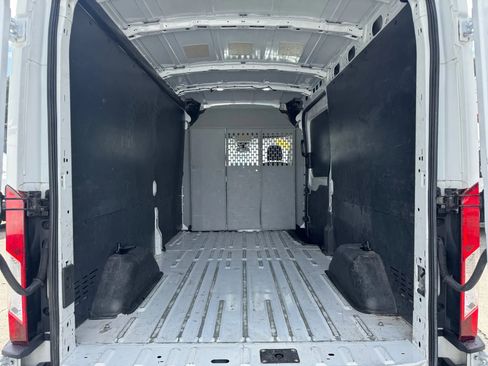 Used 2018 Ford Transit 250 148 Medium Roof w/ Interior Upgrade Package image 22