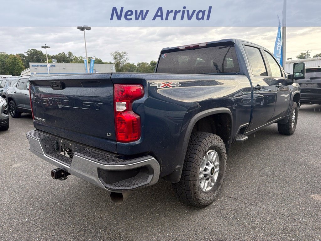 Used 2022 Chevrolet Silverado 2500 LT w/ Convenience Package AWD/4WD image 9