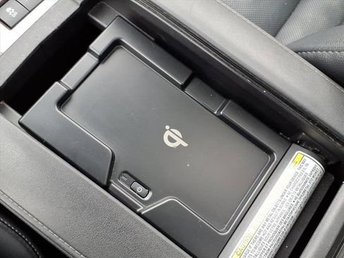 Used 2020 Toyota Highlander Platinum image 9