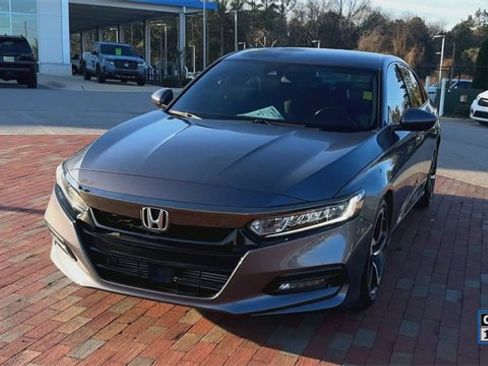 Used 2018 Honda Accord Sport image 6