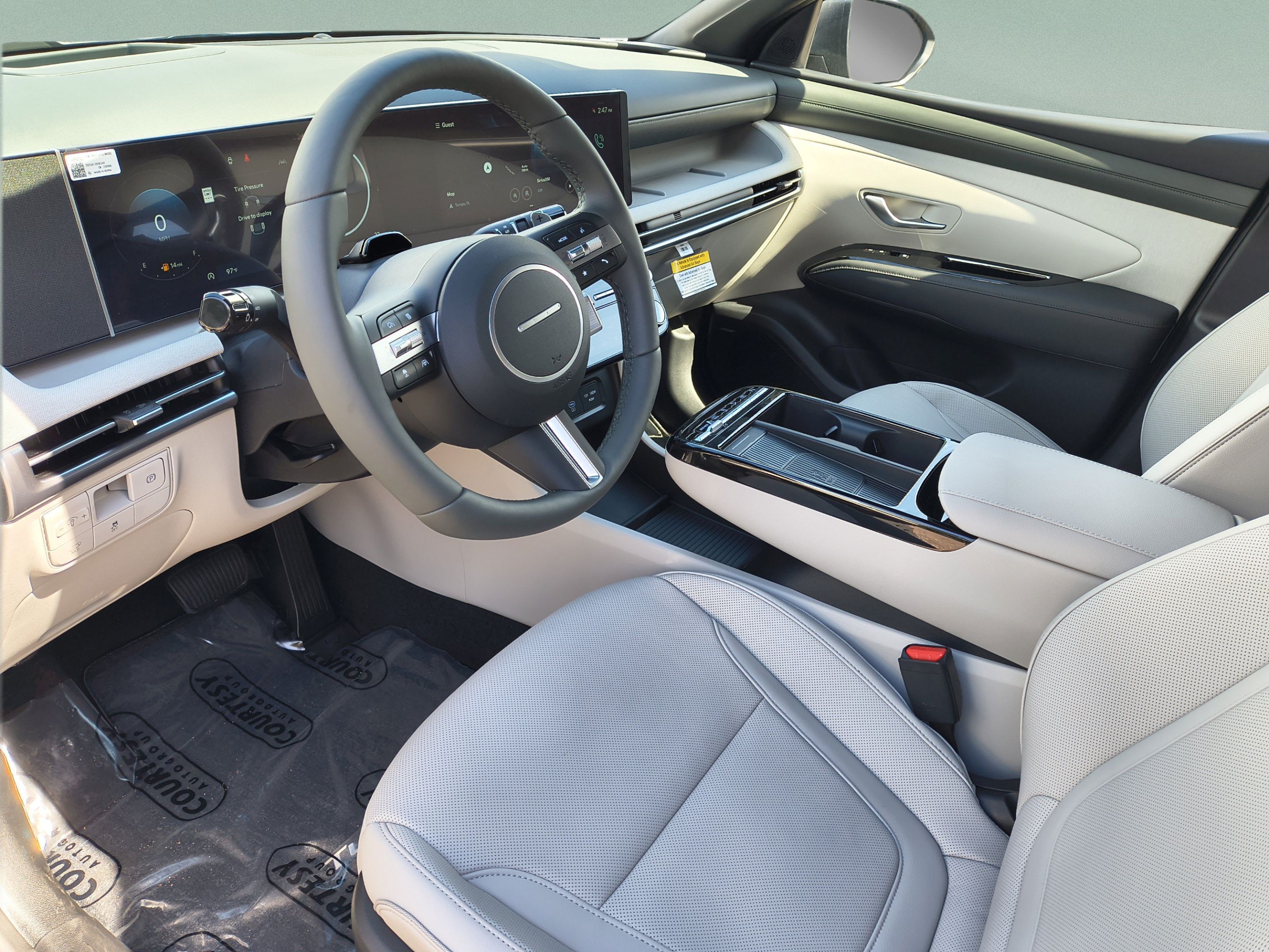New 2026 Hyundai Tucson Limited FWD image 18