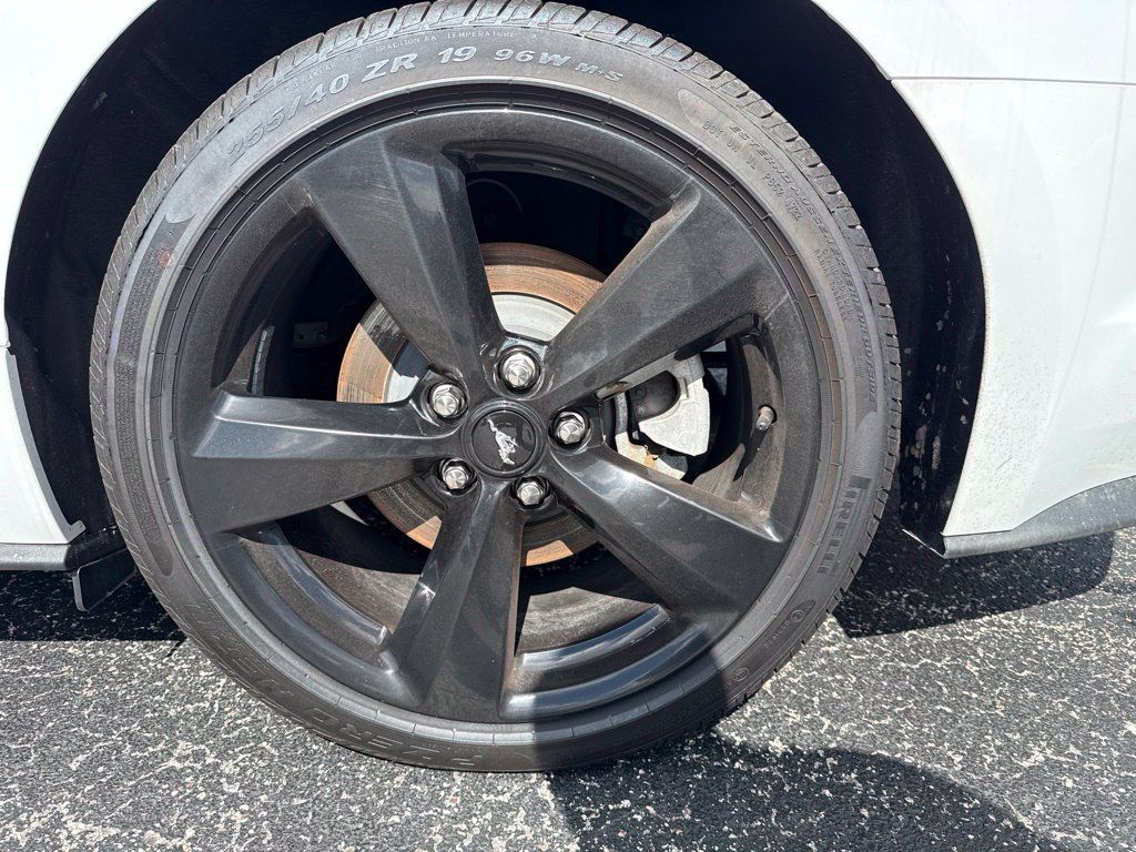 Used 2022 Ford Mustang Premium w/ Equipment Group 201A RWD image 8