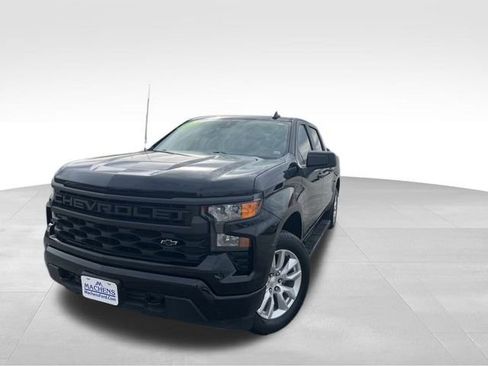 Used 2022 Chevrolet Silverado 1500 Custom w/ LPO, Dark Essentials Package image 12
